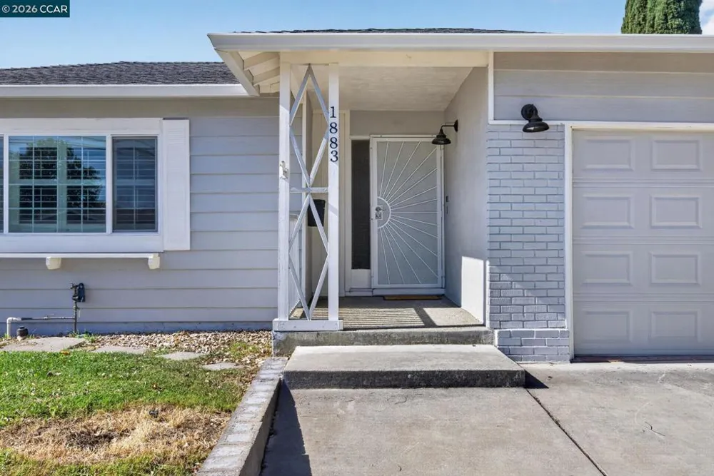 1883 Lynwood Dr Concord, CA 94519