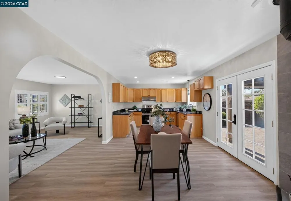 1883 Lynwood Dr Concord, CA 94519