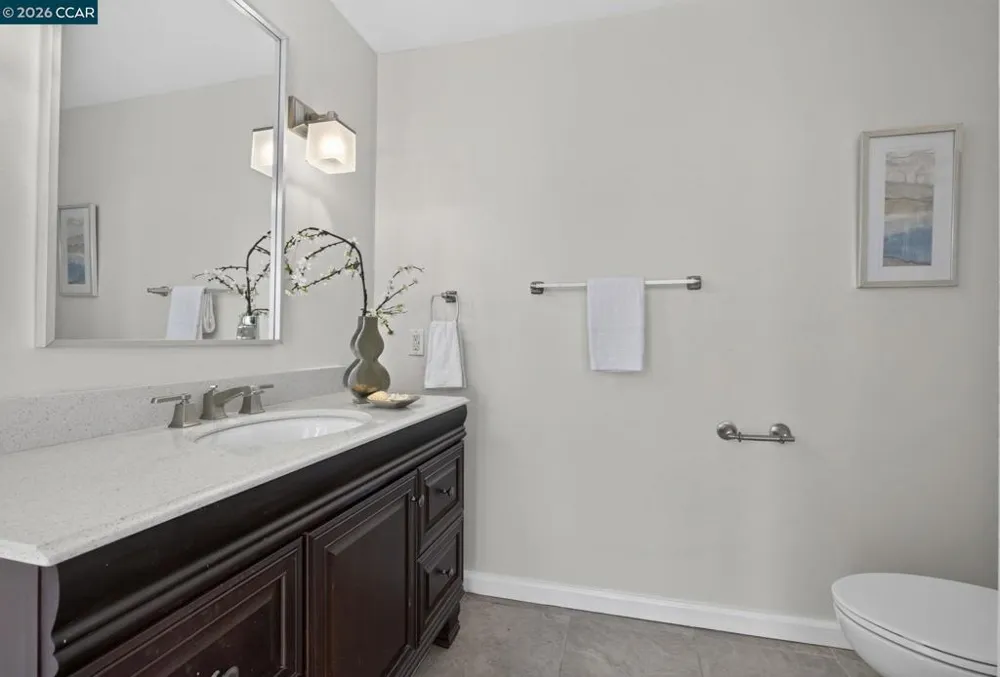 1883 Lynwood Dr Concord, CA 94519