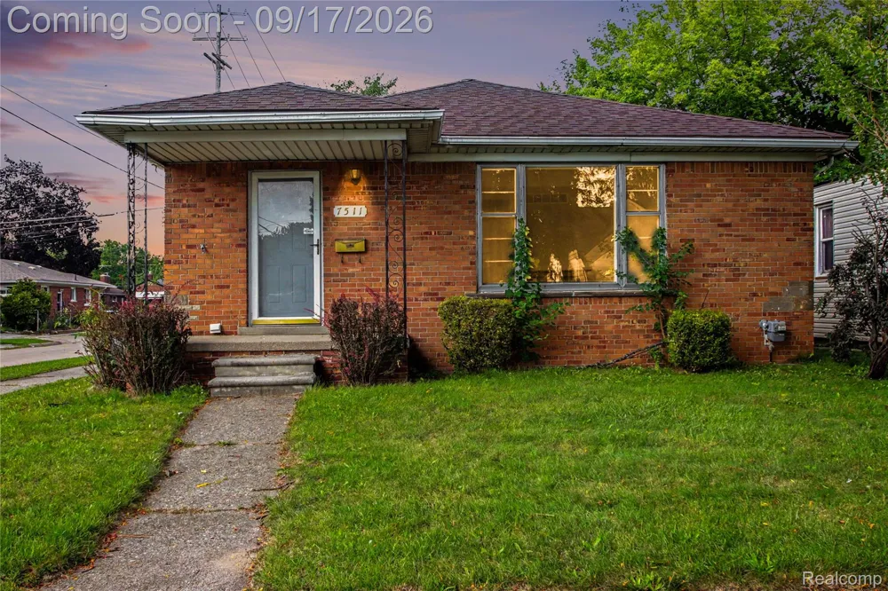 7511 Sterling Center Line City, MI 48015