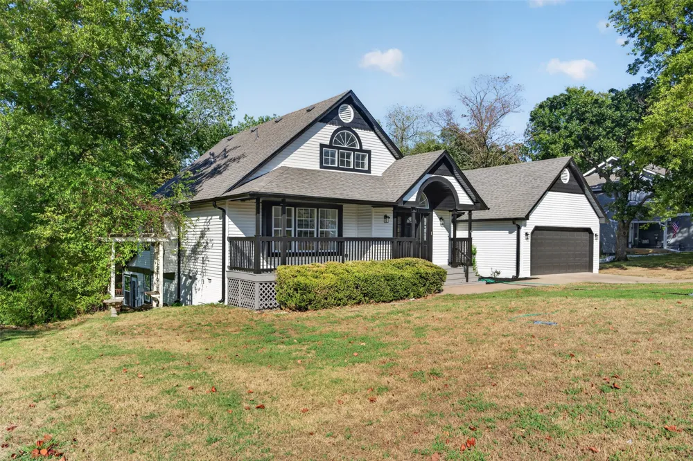 18641 Woodbriar Lane Catoosa, OK 74015
