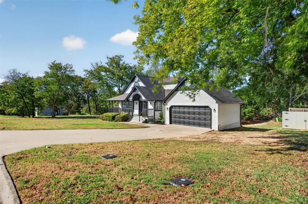 18641 Woodbriar Lane Catoosa, OK 74015