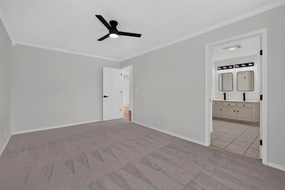 18641 Woodbriar Lane Catoosa, OK 74015