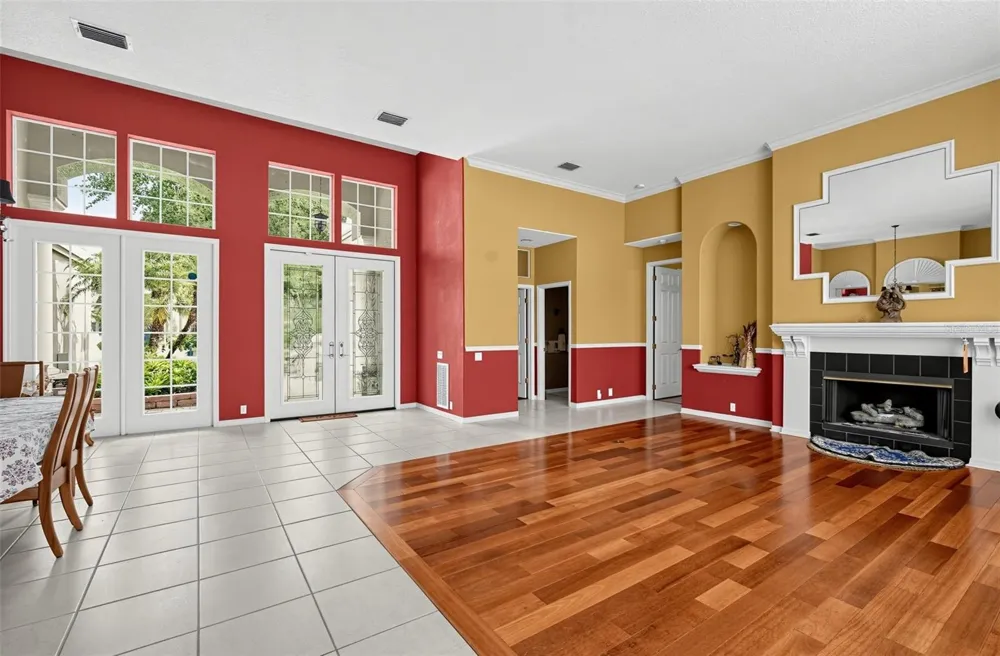 9108 WOODRIDGE RUN DRIVE Tampa, FL 33647