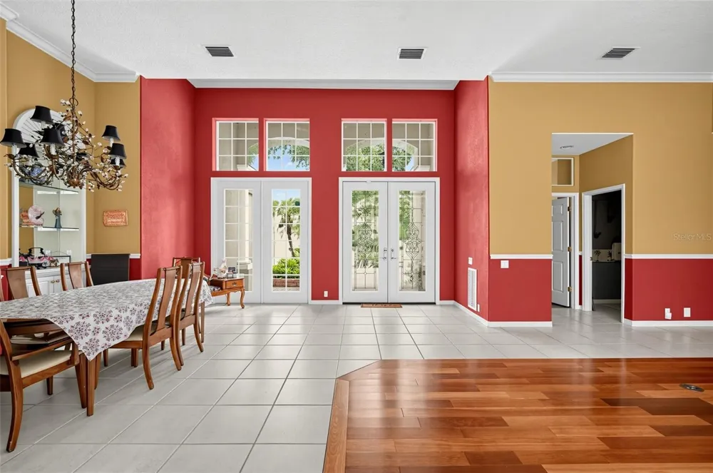 9108 WOODRIDGE RUN DRIVE Tampa, FL 33647