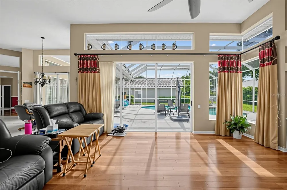 9108 WOODRIDGE RUN DRIVE Tampa, FL 33647