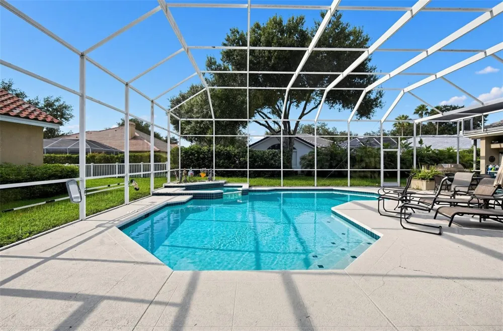 9108 WOODRIDGE RUN DRIVE Tampa, FL 33647
