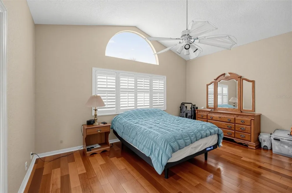 9108 WOODRIDGE RUN DRIVE Tampa, FL 33647