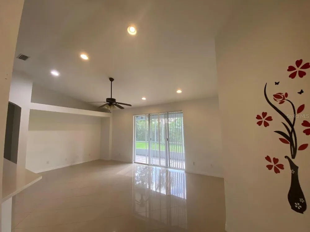 11744 HOLLY CREEK DRIVE Riverview, FL 33569