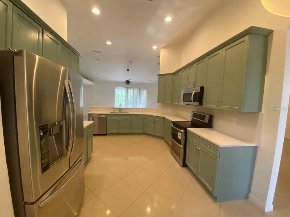 11744 HOLLY CREEK DRIVE Riverview, FL 33569