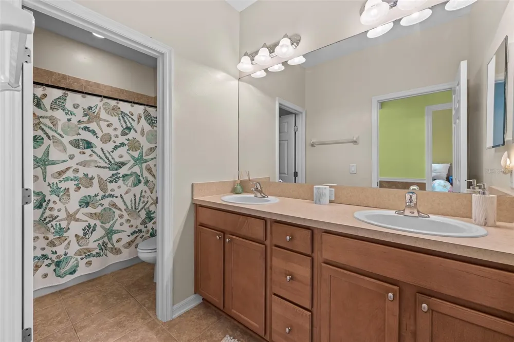 12612 SILVERDALE STREET Tampa, FL 33626