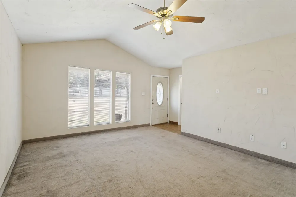 8913 Wilbur Street White Settlement, TX 76108