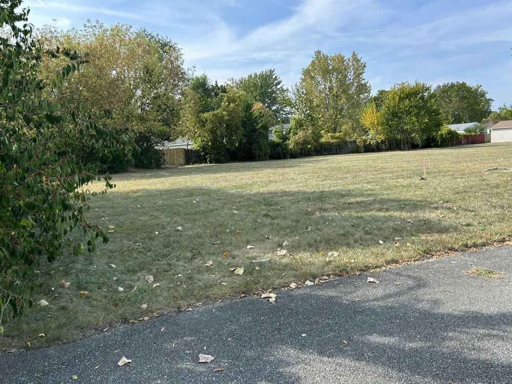 1936 Mccartney Avenue Ypsilanti, MI 48198
