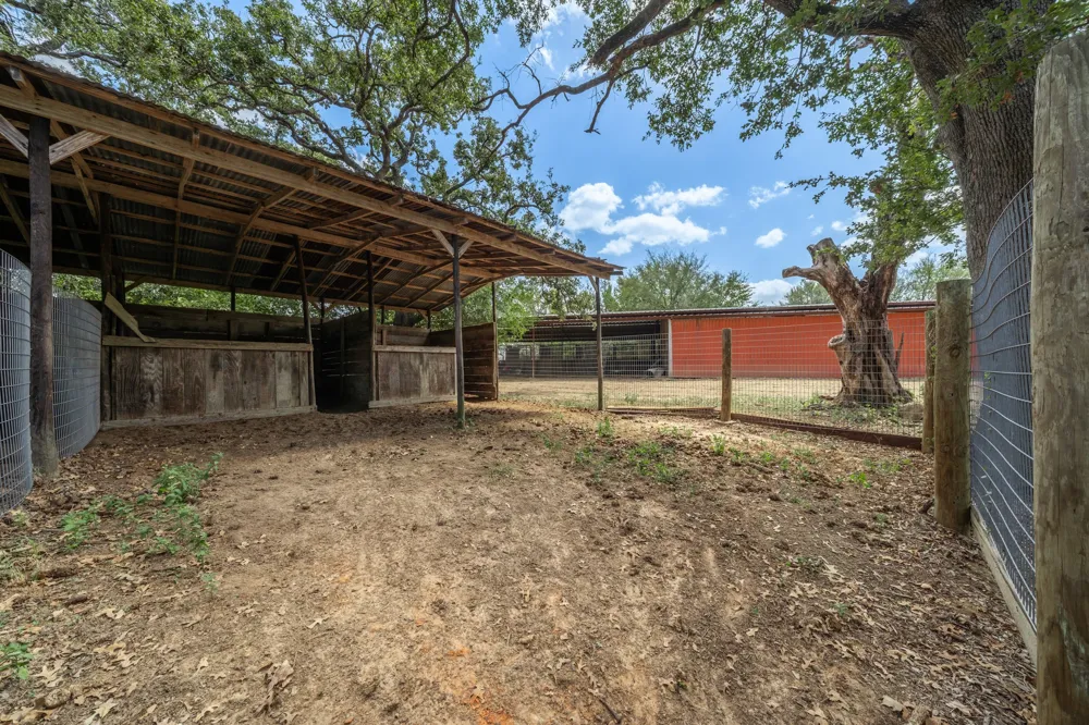 9488 Fm 937 Thornton, TX 77865