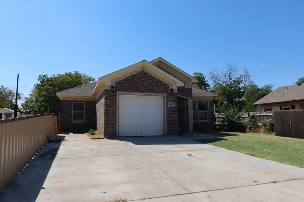 1317 34th Street Wichita Falls, TX 76302