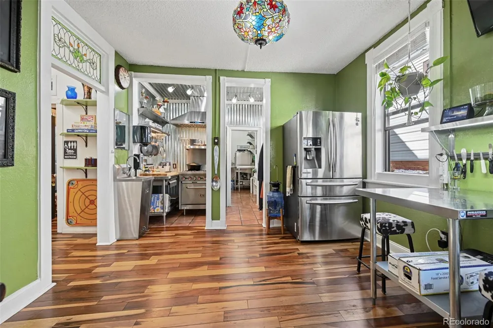 323 E Boulder Street Colorado Springs, CO 80903