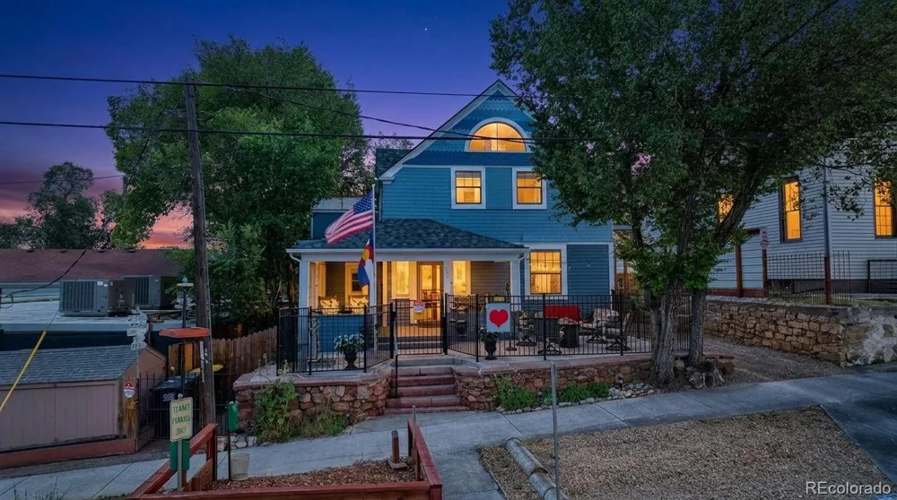 323 E Boulder Street Colorado Springs, CO 80903