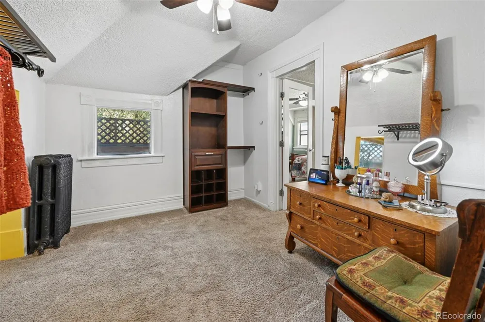 323 E Boulder Street Colorado Springs, CO 80903