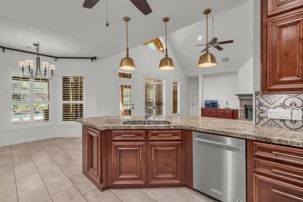 28510 Yonder Way Houston, TX 77336