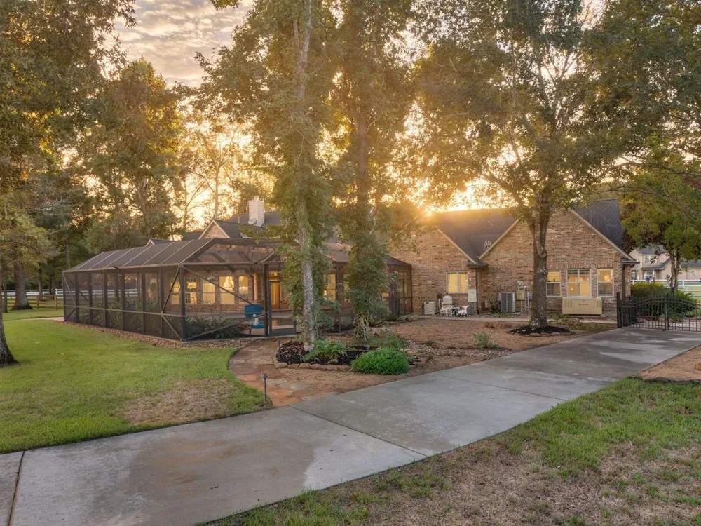 28510 Yonder Way Houston, TX 77336
