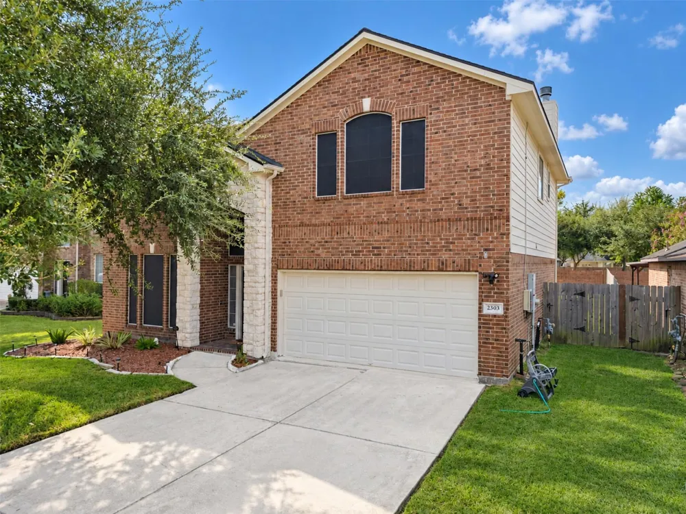 2303 Megellan Point Ln Lane Pearland, TX 77584