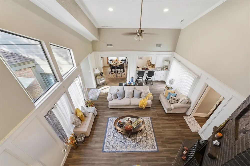 15326 La Mancha Drive Houston, TX 77083