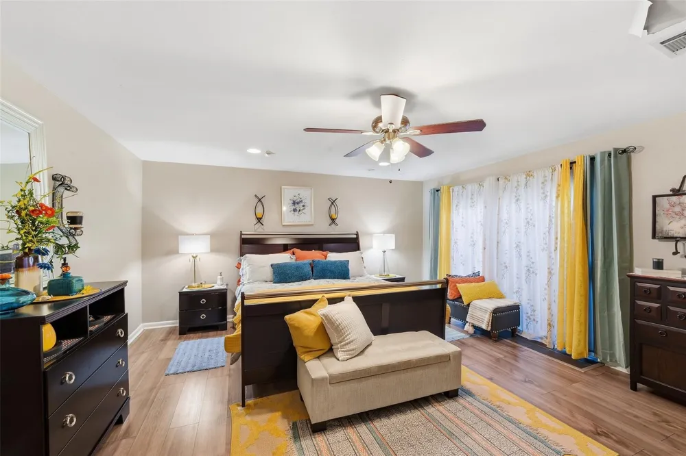 15326 La Mancha Drive Houston, TX 77083