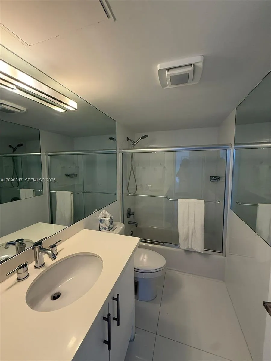 10275 Collins Ave #619 Bal Harbour, FL 33154