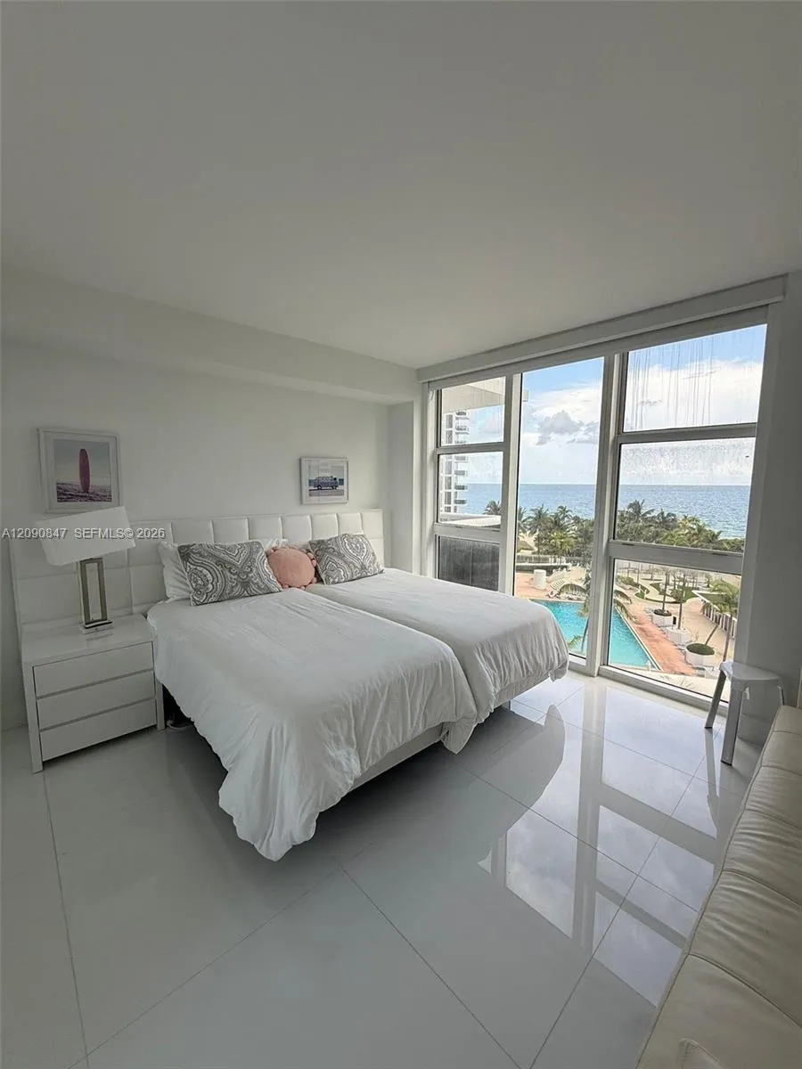 10275 Collins Ave #619 Bal Harbour, FL 33154