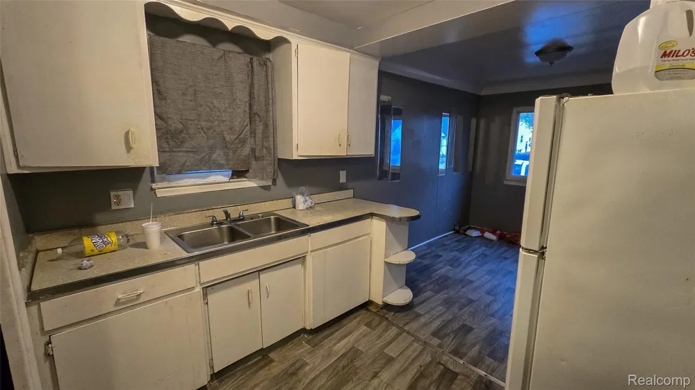 8543 Mark Twain Street Detroit City, MI 48228