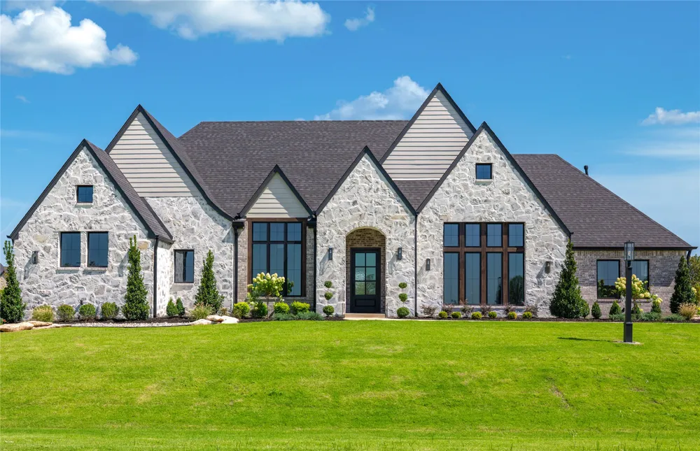 6275 quail cove Circle Owasso, OK 74055
