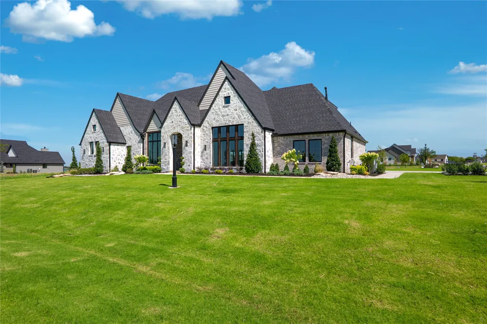 6275 quail cove Circle Owasso, OK 74055