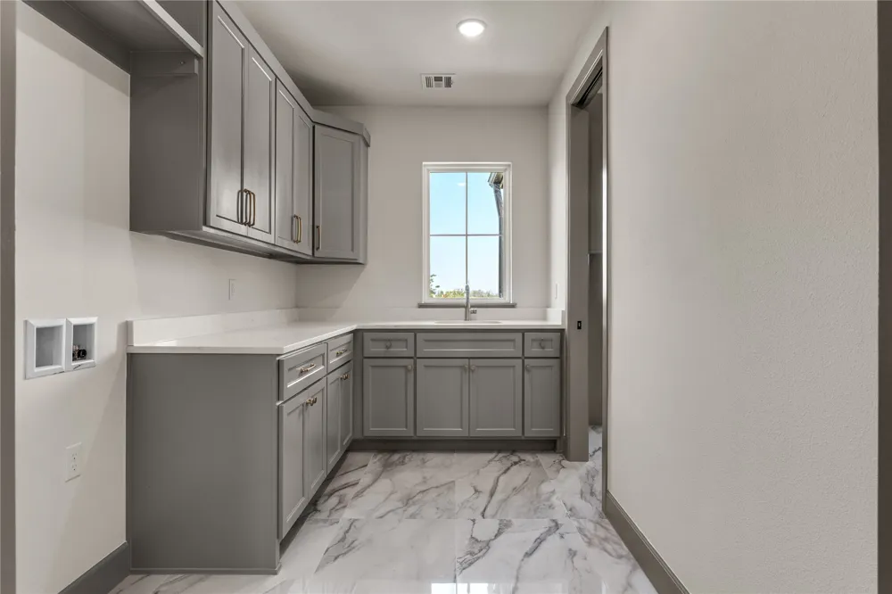 6275 quail cove Circle Owasso, OK 74055
