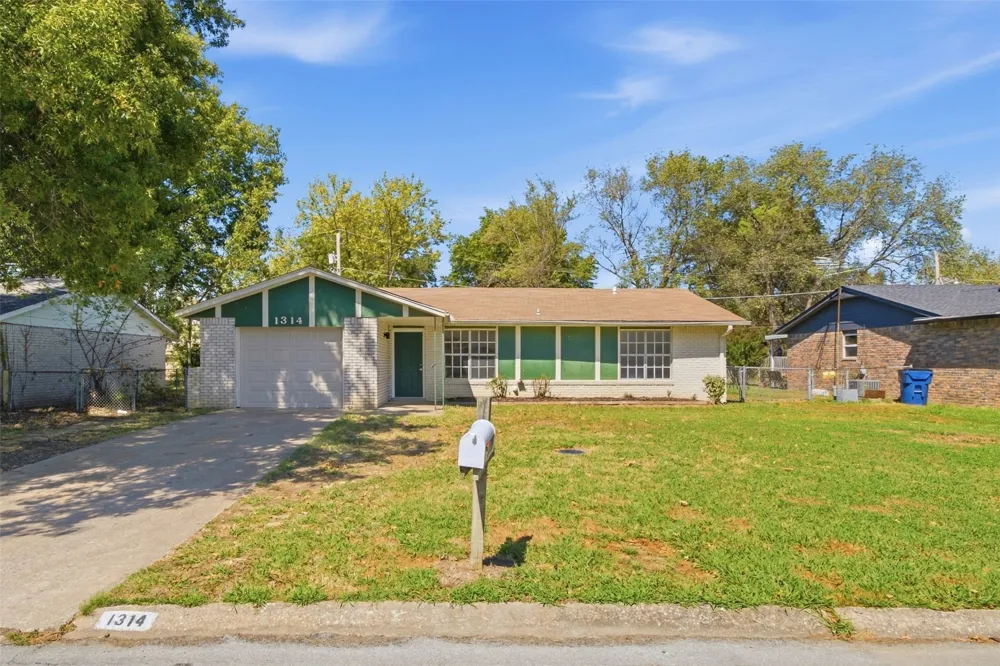 1314 W Clyde Avenue Vinita, OK 74301