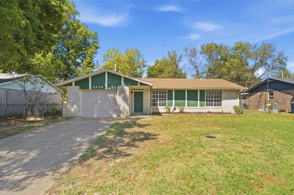 1314 W Clyde Avenue Vinita, OK 74301