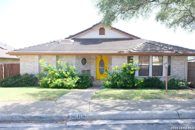 6006 SHADY CREEK Windcrest, TX 78239