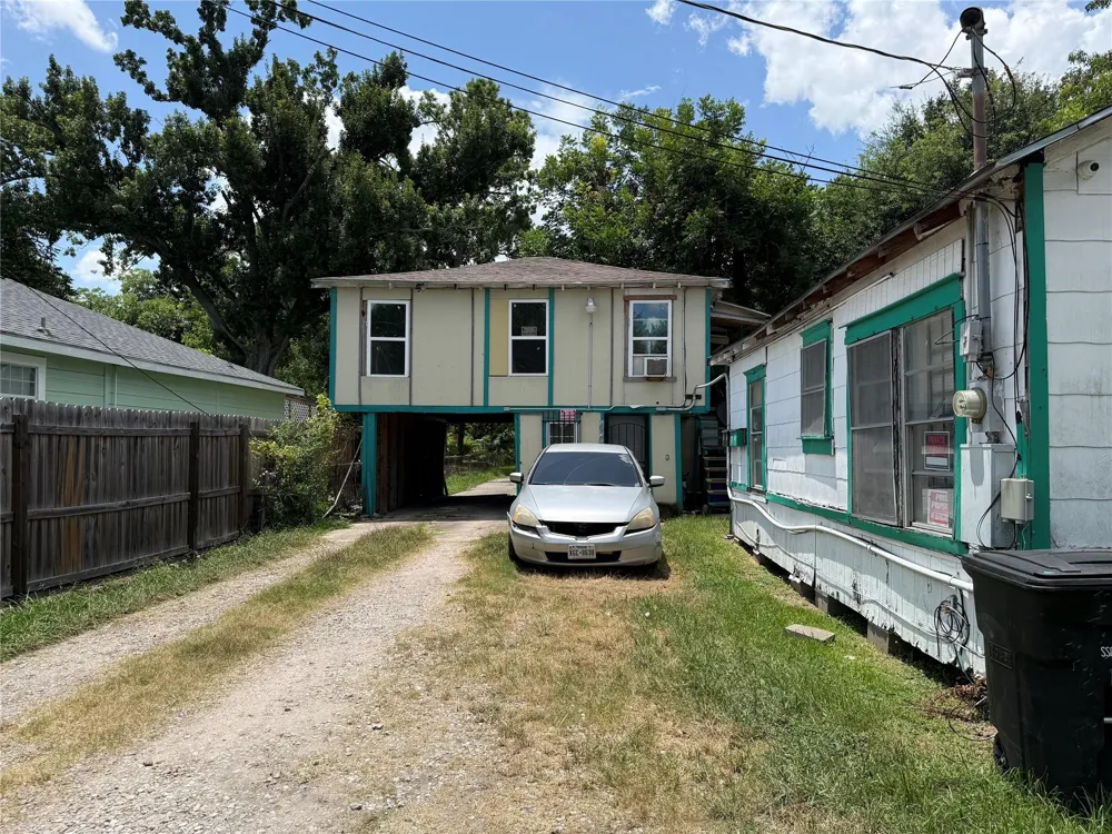 4406 Cavalcade Street Houston, TX 77026