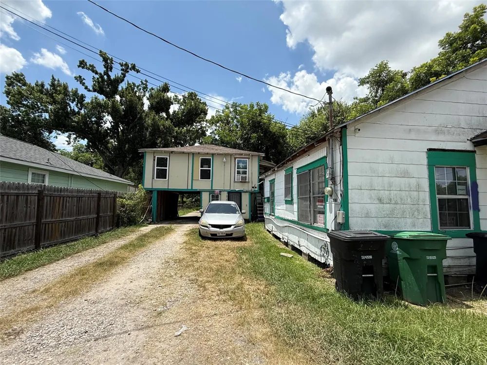 4406 Cavalcade Street Houston, TX 77026
