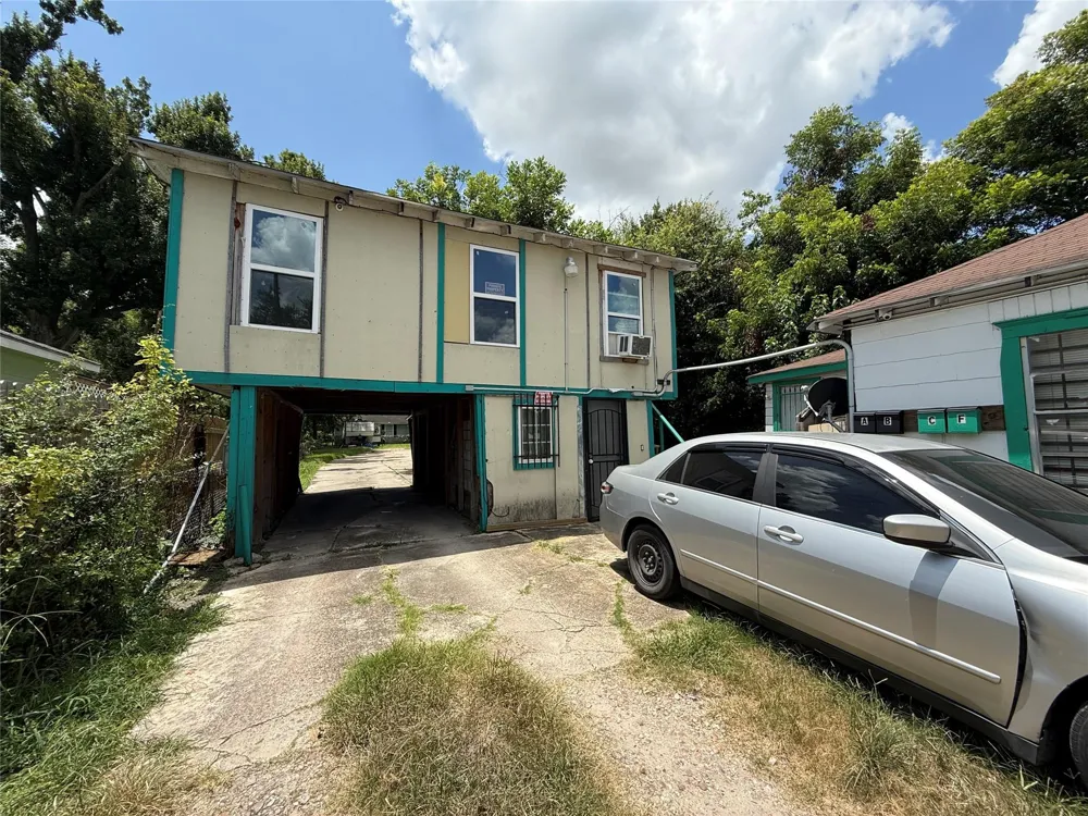 4406 Cavalcade Street Houston, TX 77026
