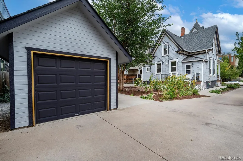 1938 W 34th Avenue Denver, CO 80211