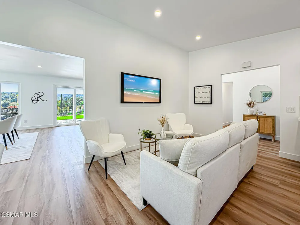 4627 Willens Avenue Woodland Hills, CA 91364