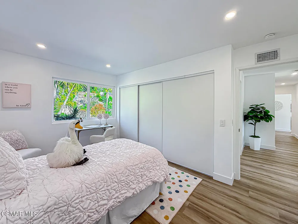 4627 Willens Avenue Woodland Hills, CA 91364