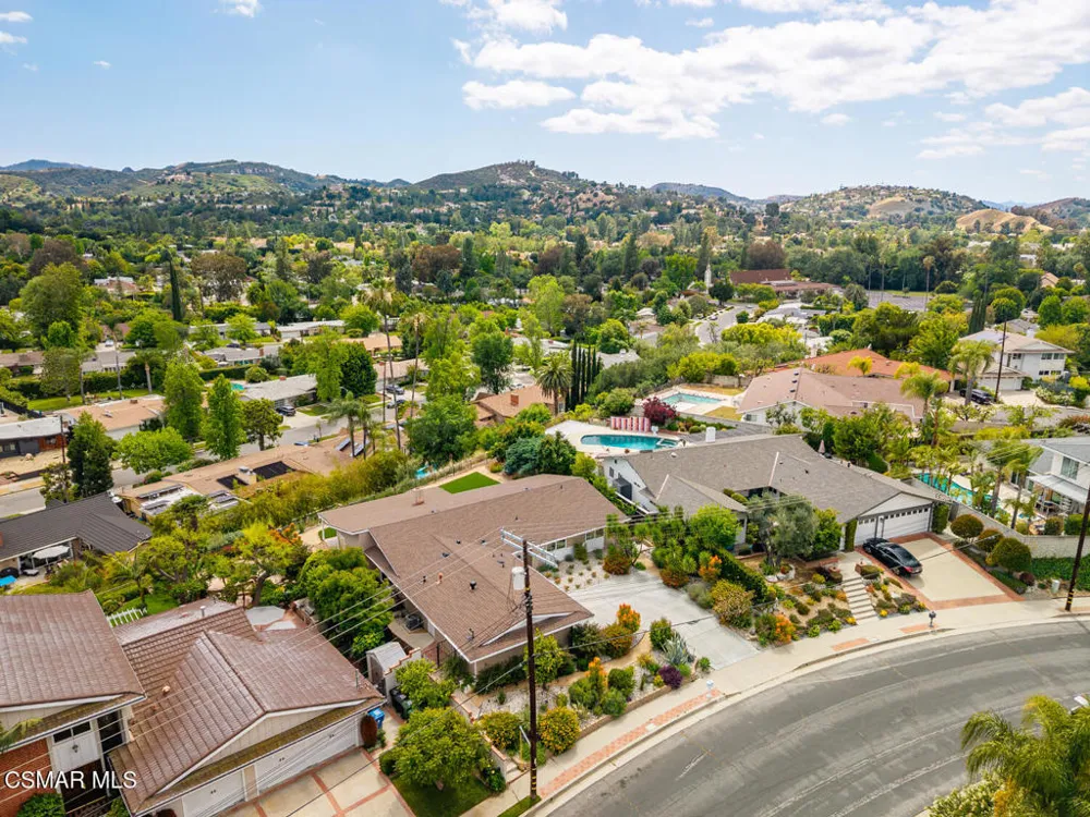4627 Willens Avenue Woodland Hills, CA 91364
