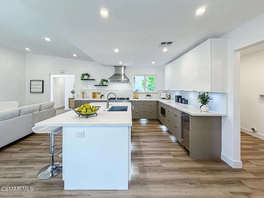 4627 Willens Avenue Woodland Hills, CA 91364