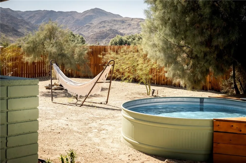 6610 Alpine 29 Palms, CA 92277