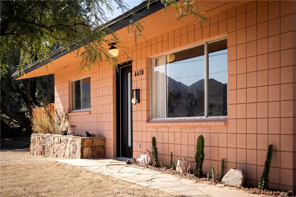 6610 Alpine 29 Palms, CA 92277