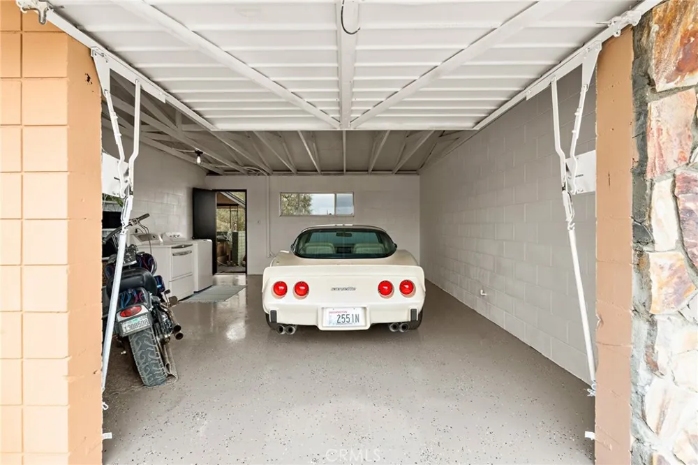 6610 Alpine 29 Palms, CA 92277