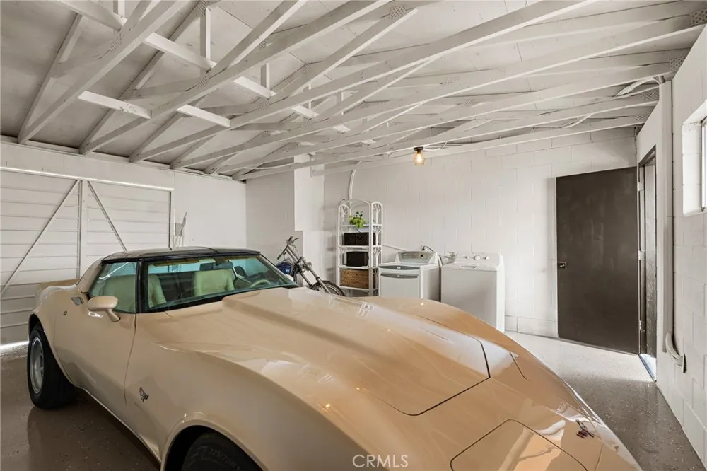 6610 Alpine 29 Palms, CA 92277
