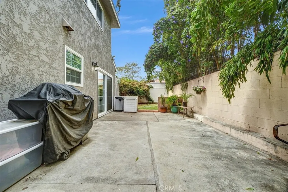 232 W 11th #3 San Pedro, CA 90731