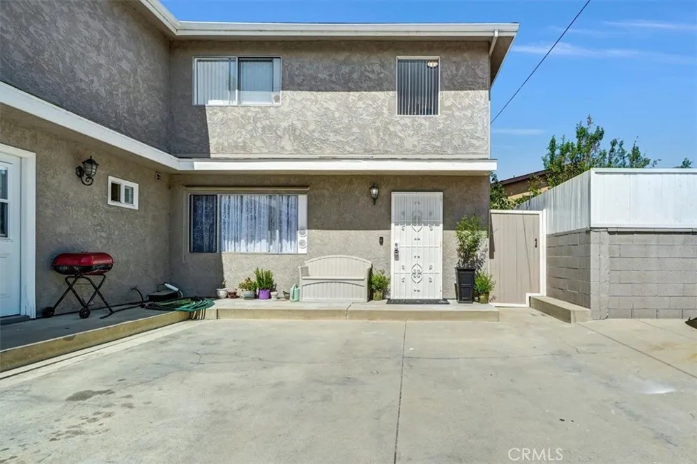 232 W 11th #3 San Pedro, CA 90731